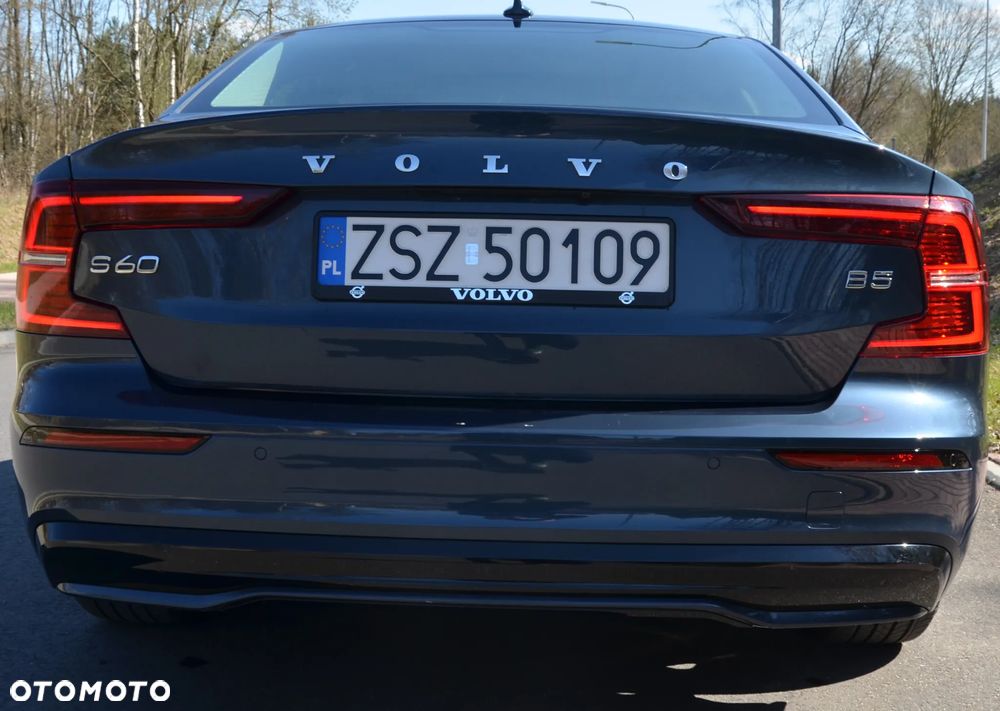 Volvo S60 B5 B R-Design - 8