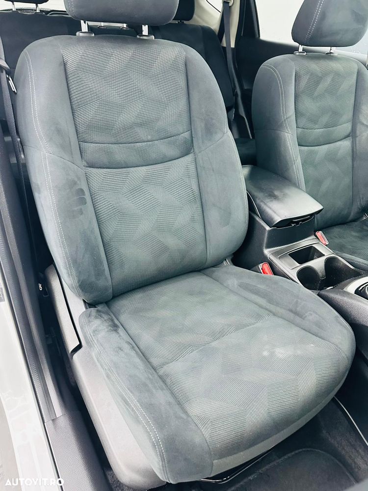 Nissan X-Trail 1.6 dCi N-Connecta - 21