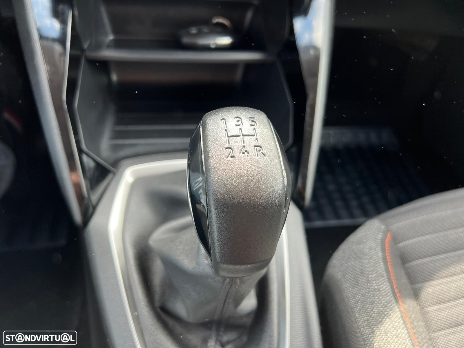 Peugeot 208 1.2 PureTech Active Pack - 18