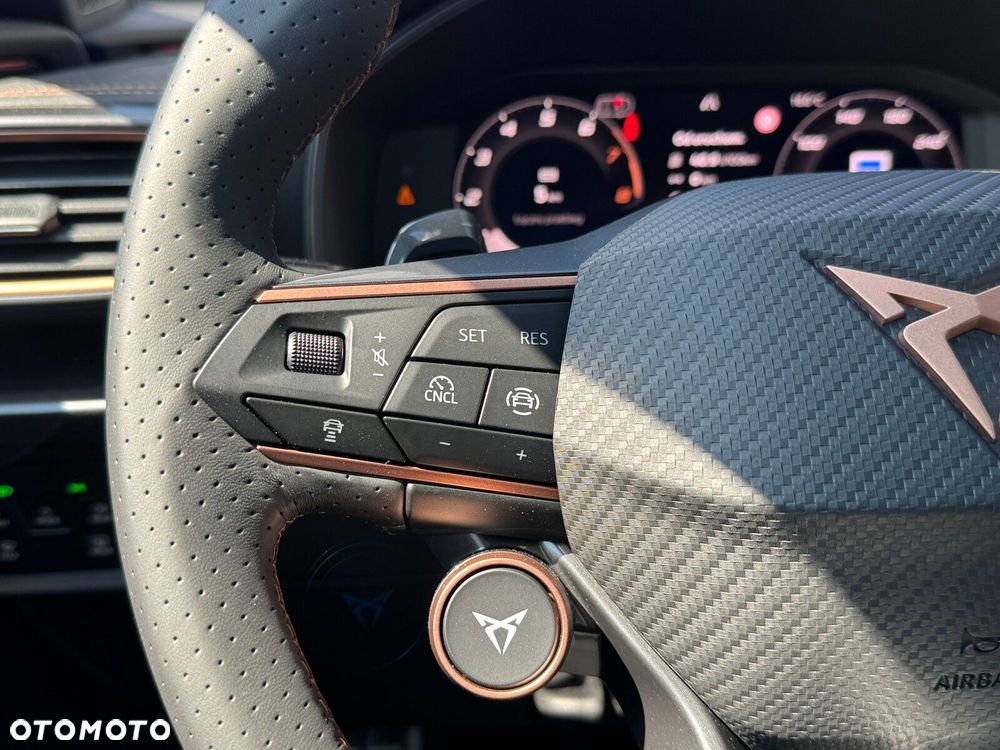 Cupra Formentor 1.5 eTSI mHEV DSG - 30