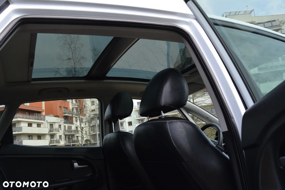 Kia Venga 1.4 CVVT Titanium Collection - 21