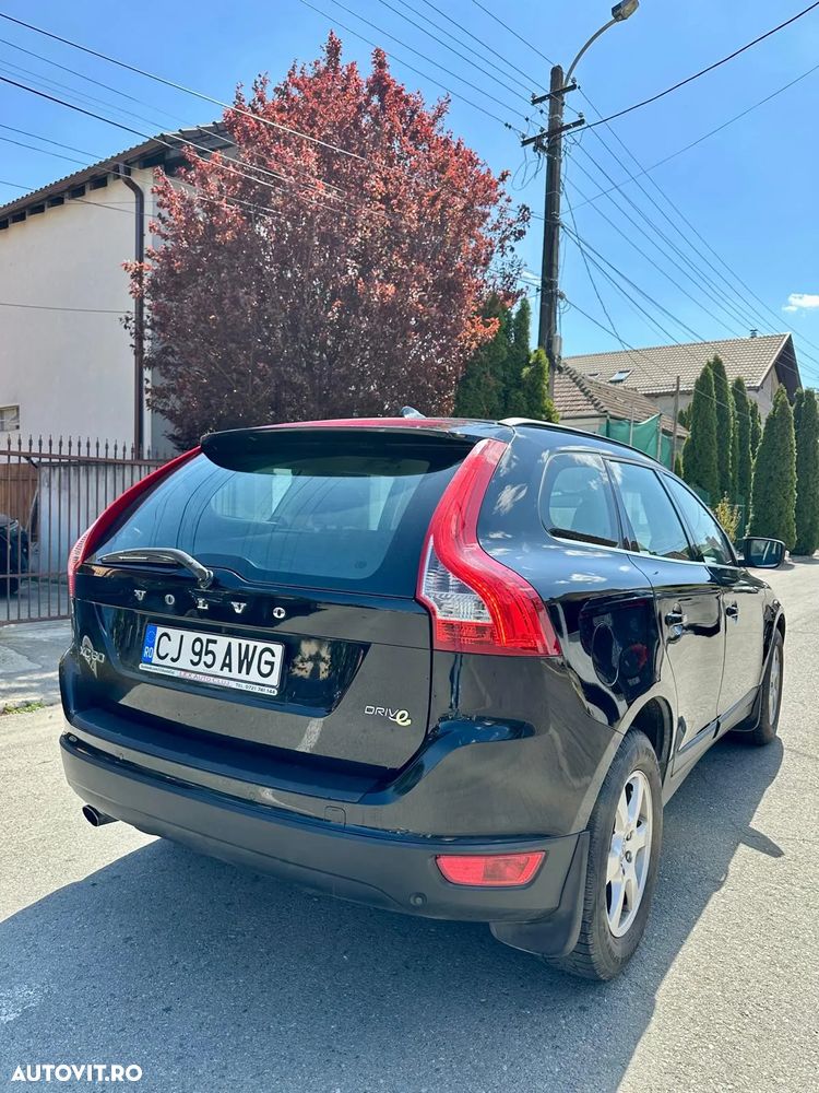 Volvo XC 60 DRIVe Momentum - 3