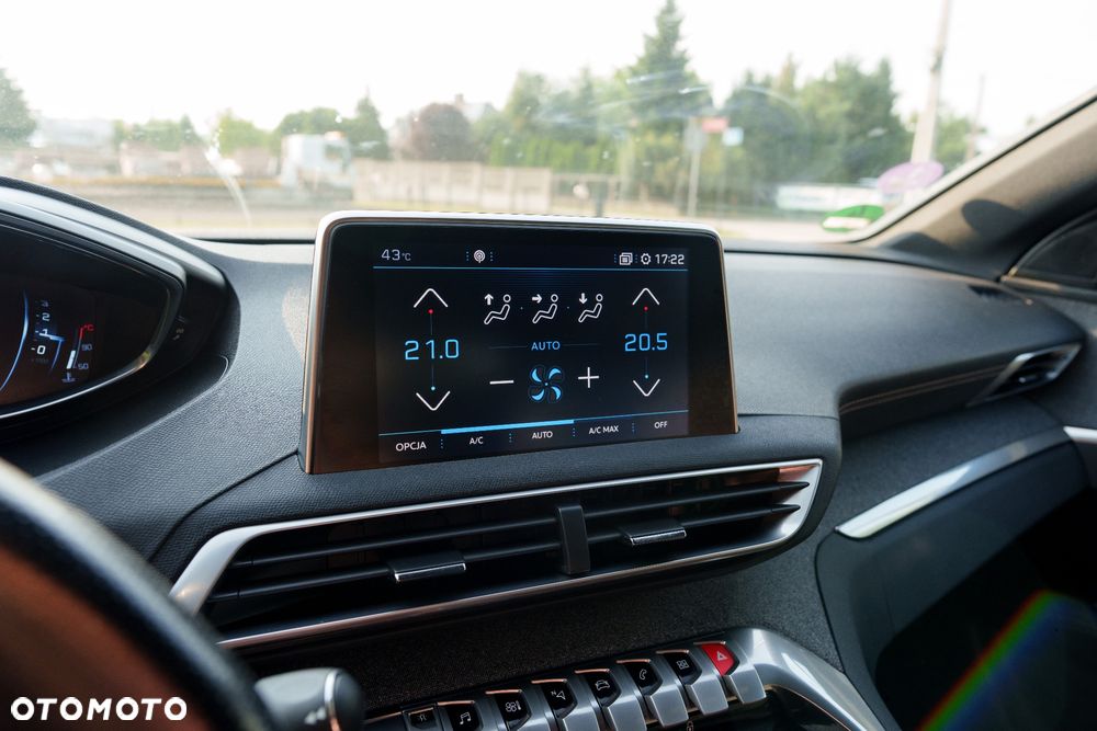 Peugeot 3008 THP 165 EAT6 Stop & Start Allure - 21