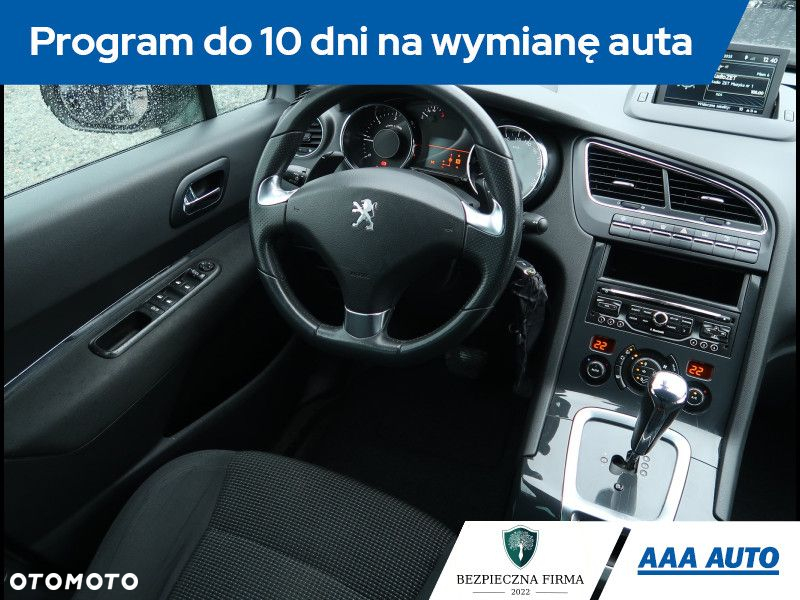 Peugeot 5008 - 8