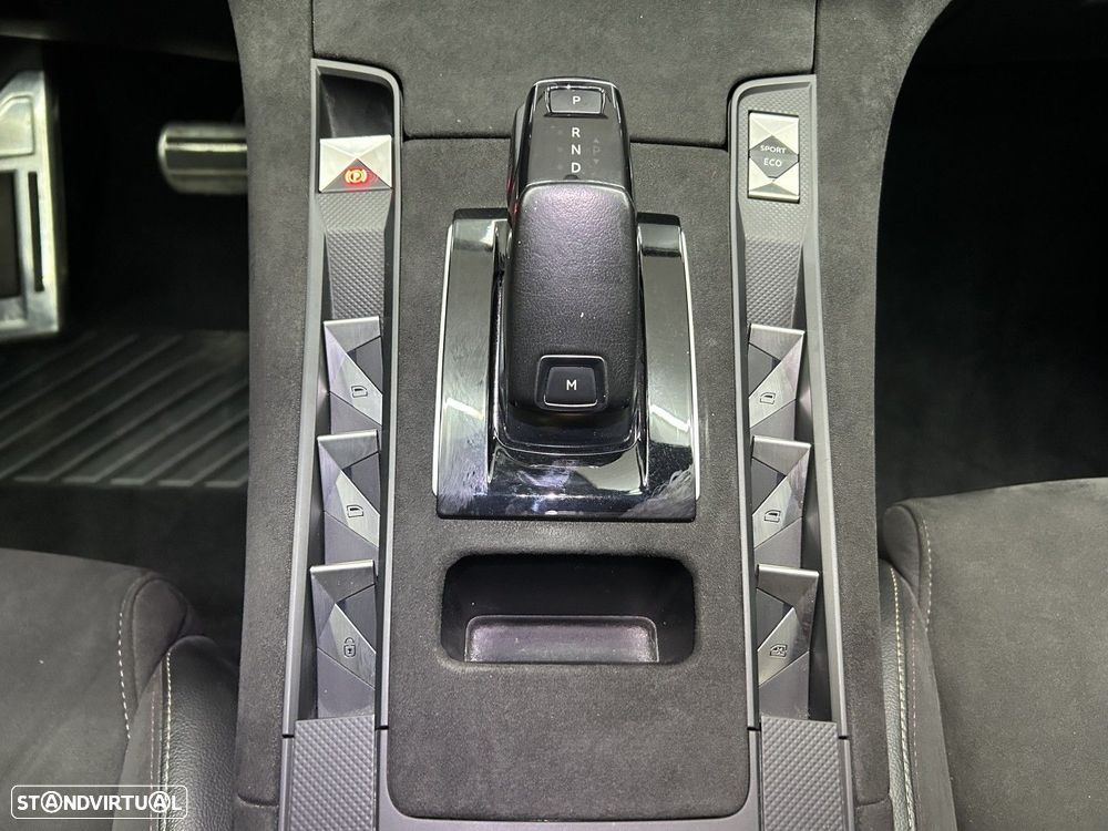 DS DS7 Crossback - 15
