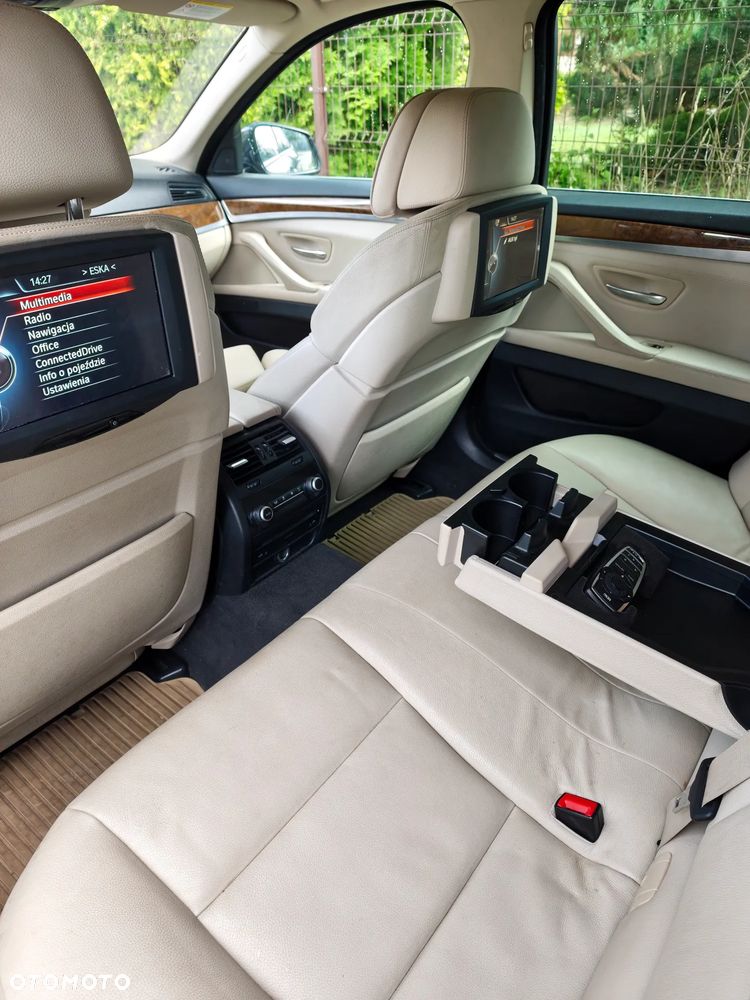 BMW Seria 5 530d Luxury Line - 12