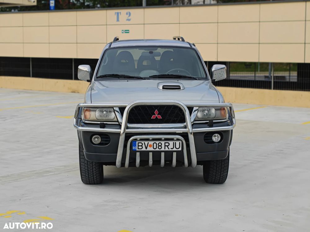 Mitsubishi Pajero Sport 2.5 TD GLS - 7
