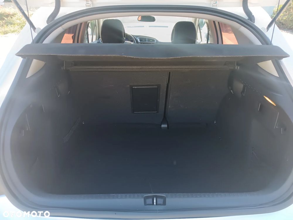 Citroën C4 HDi 90 Business Class - 19