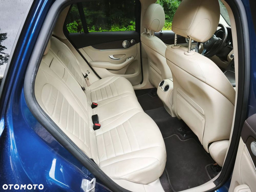 Mercedes-Benz GLC 250 4-Matic - 15