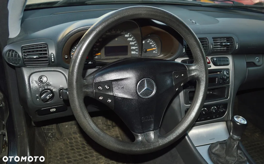 Mercedes-Benz Klasa C 180 - 30
