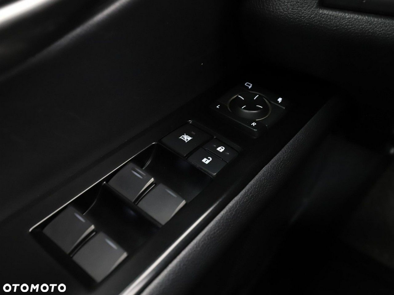 Lexus UX 250h Prestige 2WD - 36