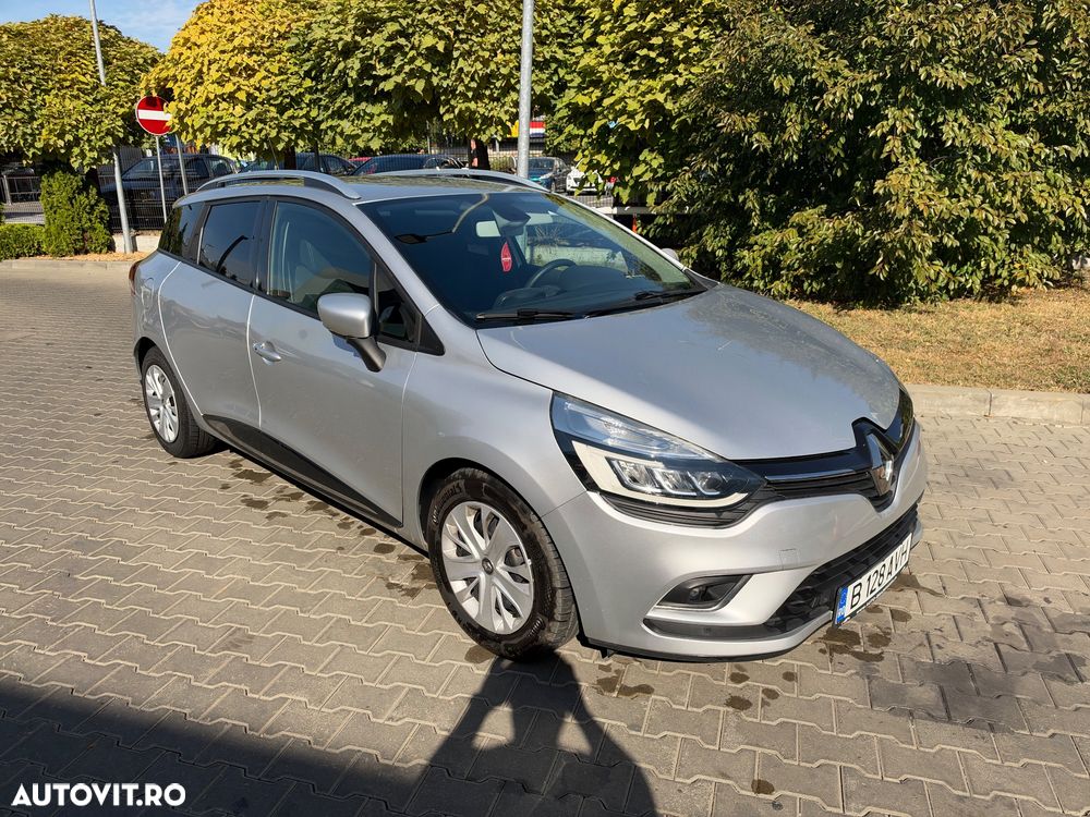 Renault Clio - 1