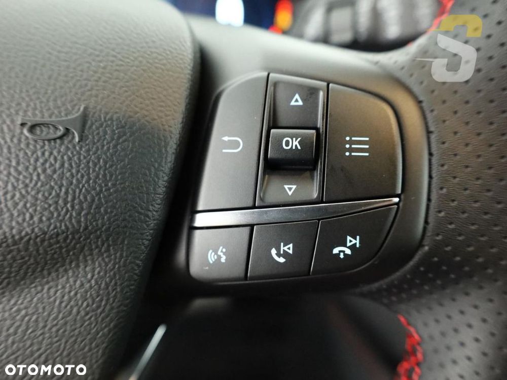 Ford Focus 1.0 EcoBoost mHEV ST-Line X - 18