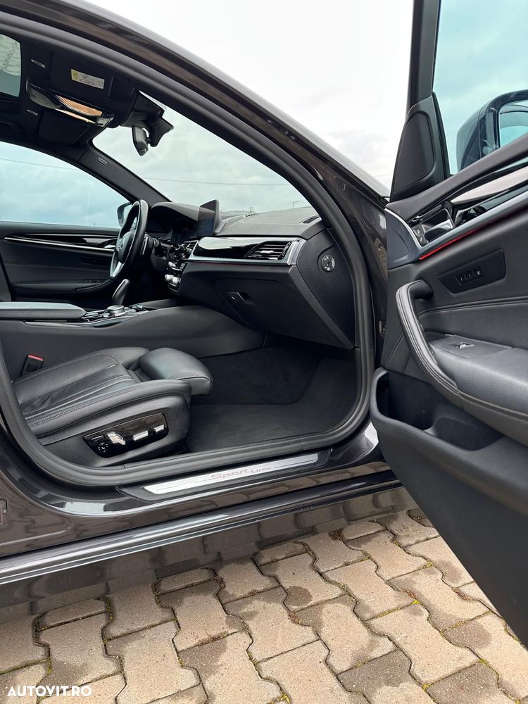 BMW Seria 5 530d xDrive Aut. M Sport Edition - 10