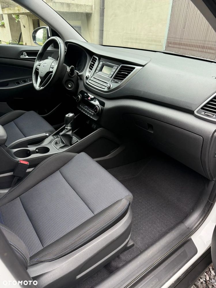 Hyundai Tucson 1.6 GDI BlueDrive Comfort 2WD - 9