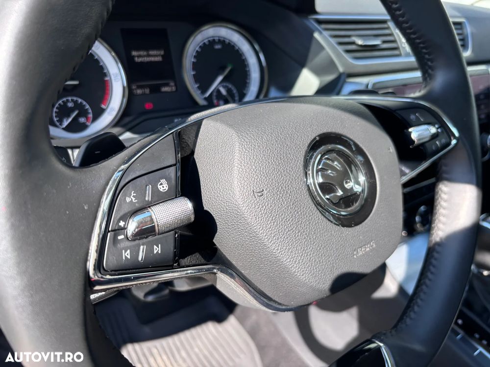 Skoda Superb 2.0 TDI DSG Style - 22