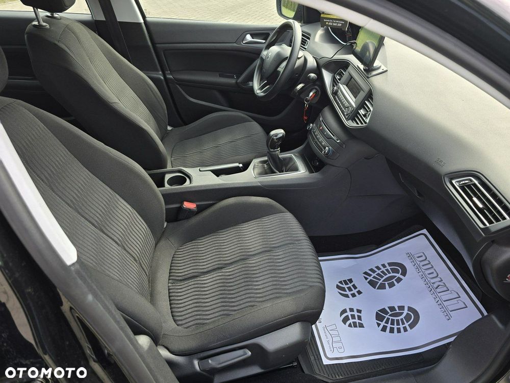 Peugeot 308 - 17