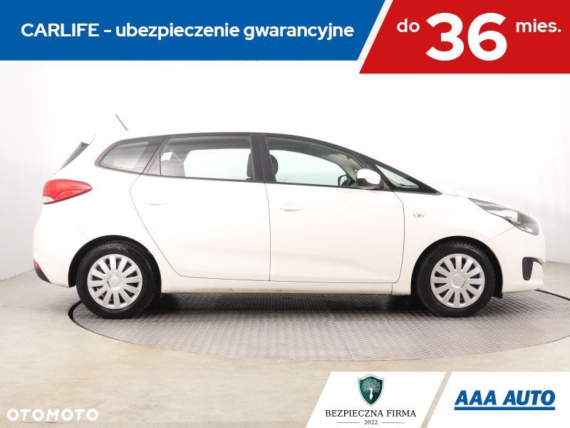 Kia Carens - 7