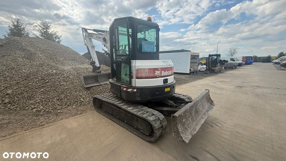 Bobcat E50 - 13