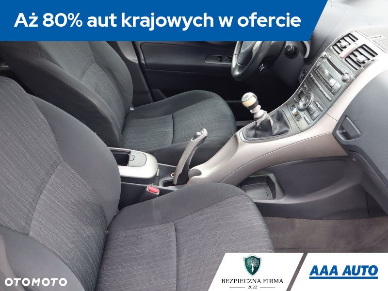 Toyota Auris - 10