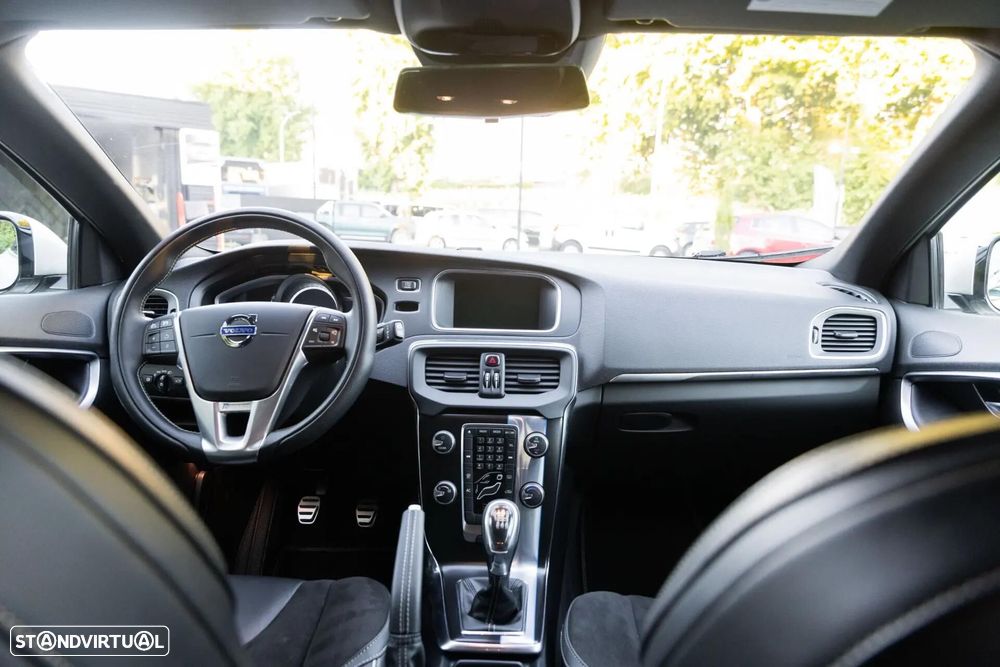 Volvo V40 1.6 D2 R-Design - 14