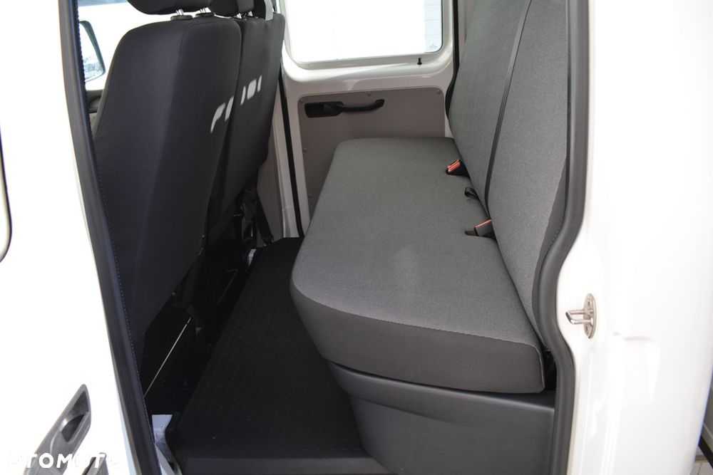 Volkswagen TRANSPORTER T6 DOKA - 24