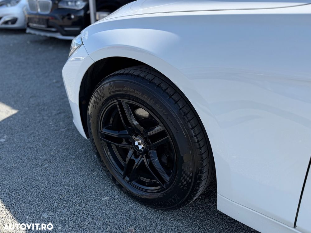 BMW Seria 3 318d Modern Line - 28