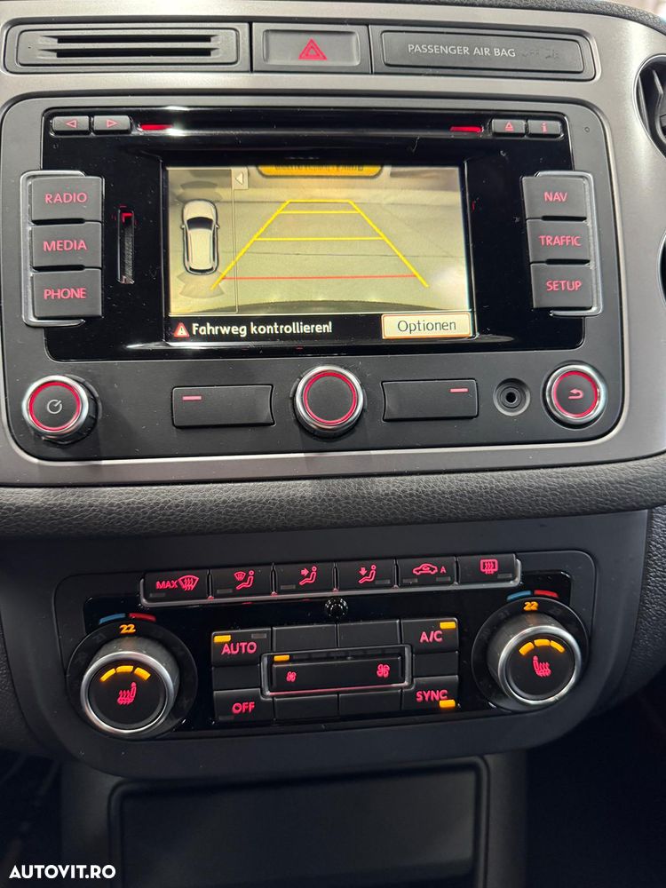 Volkswagen Tiguan 2.0 TDI DPF 4Motion BlueMotion Technology DSG Lounge Track & Style - 14