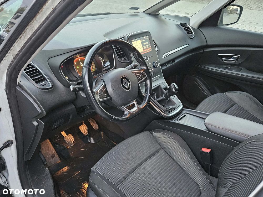Renault Scenic 1.5 dCi Intens - 12