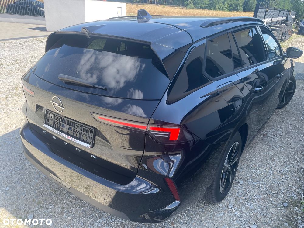 Opel Astra - 4