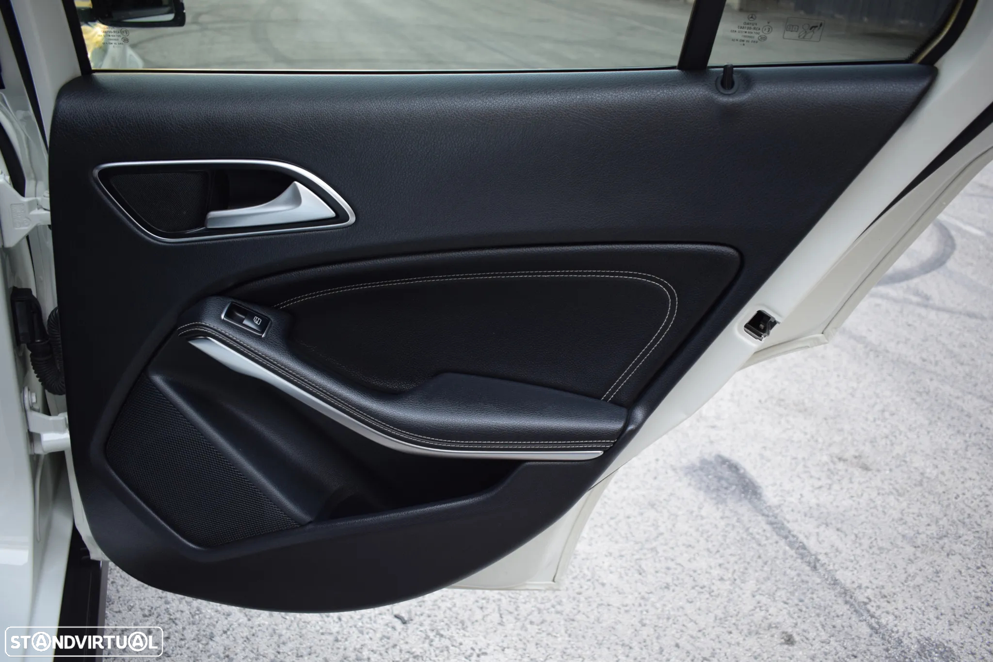 Mercedes-Benz GLA 180 CDi Urban - 46