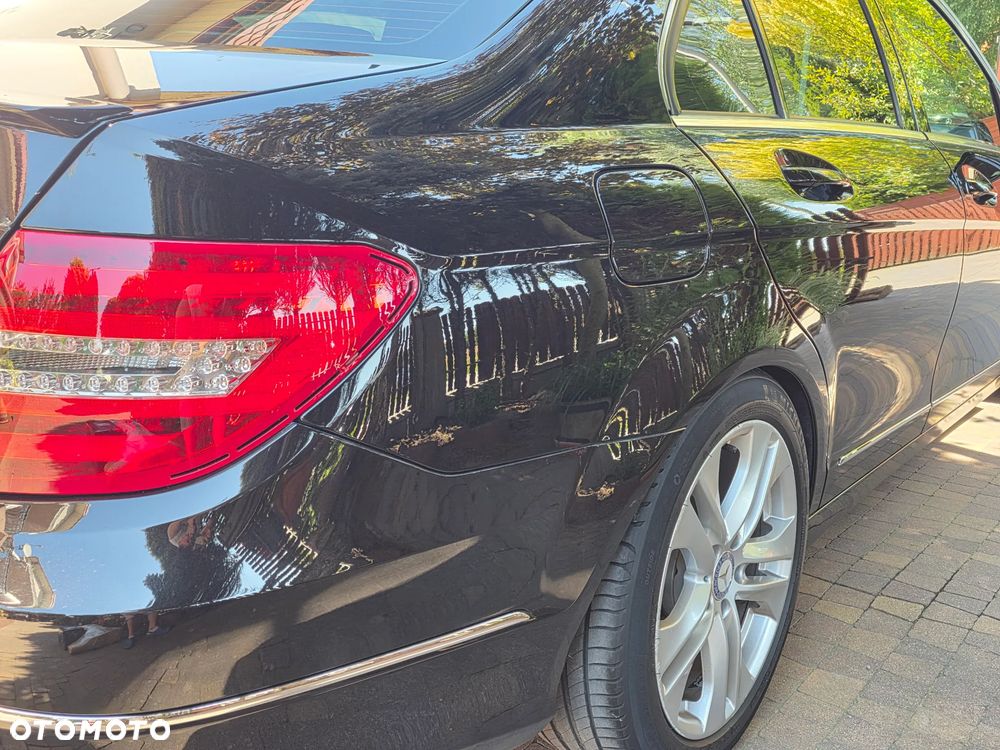 Mercedes-Benz Klasa C 180 BlueEFFICIENCY Avantgarde - 16