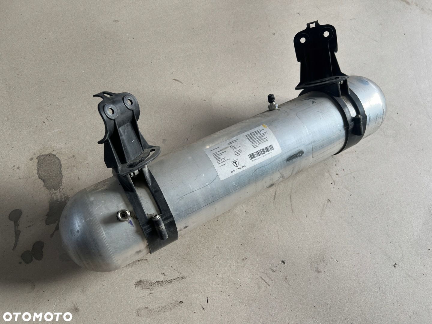 TESLA S ZBIORNIK BUTLA POWIETRZA 6006408-00-B - 1