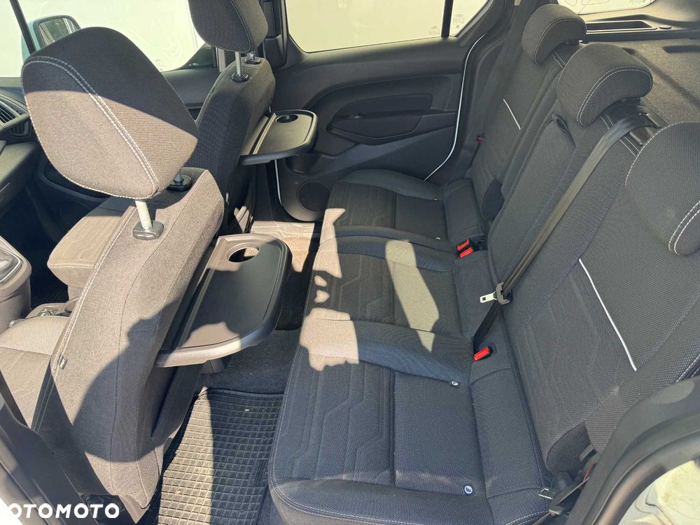 Ford Tourneo Connect - 8