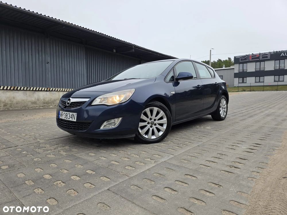 Opel Astra 1.7 CDTI - 11