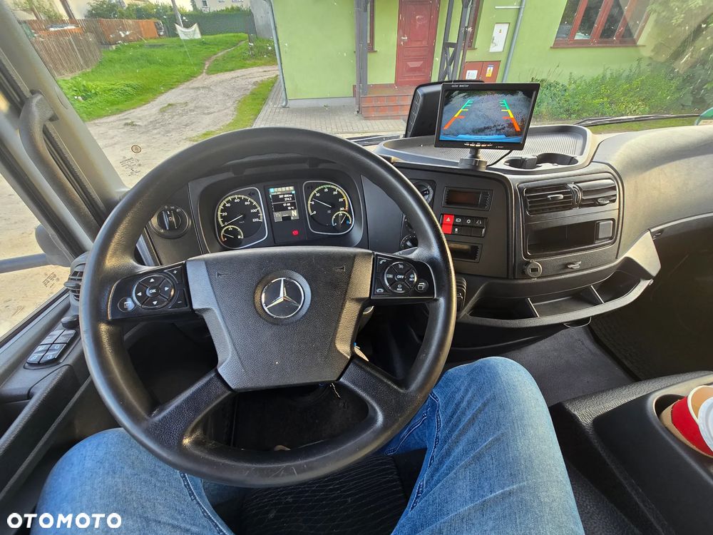 Mercedes-Benz ATEGO - 13