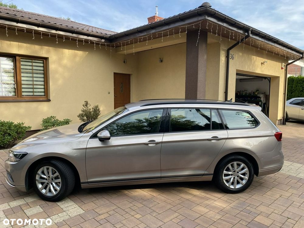 Volkswagen Passat - 17