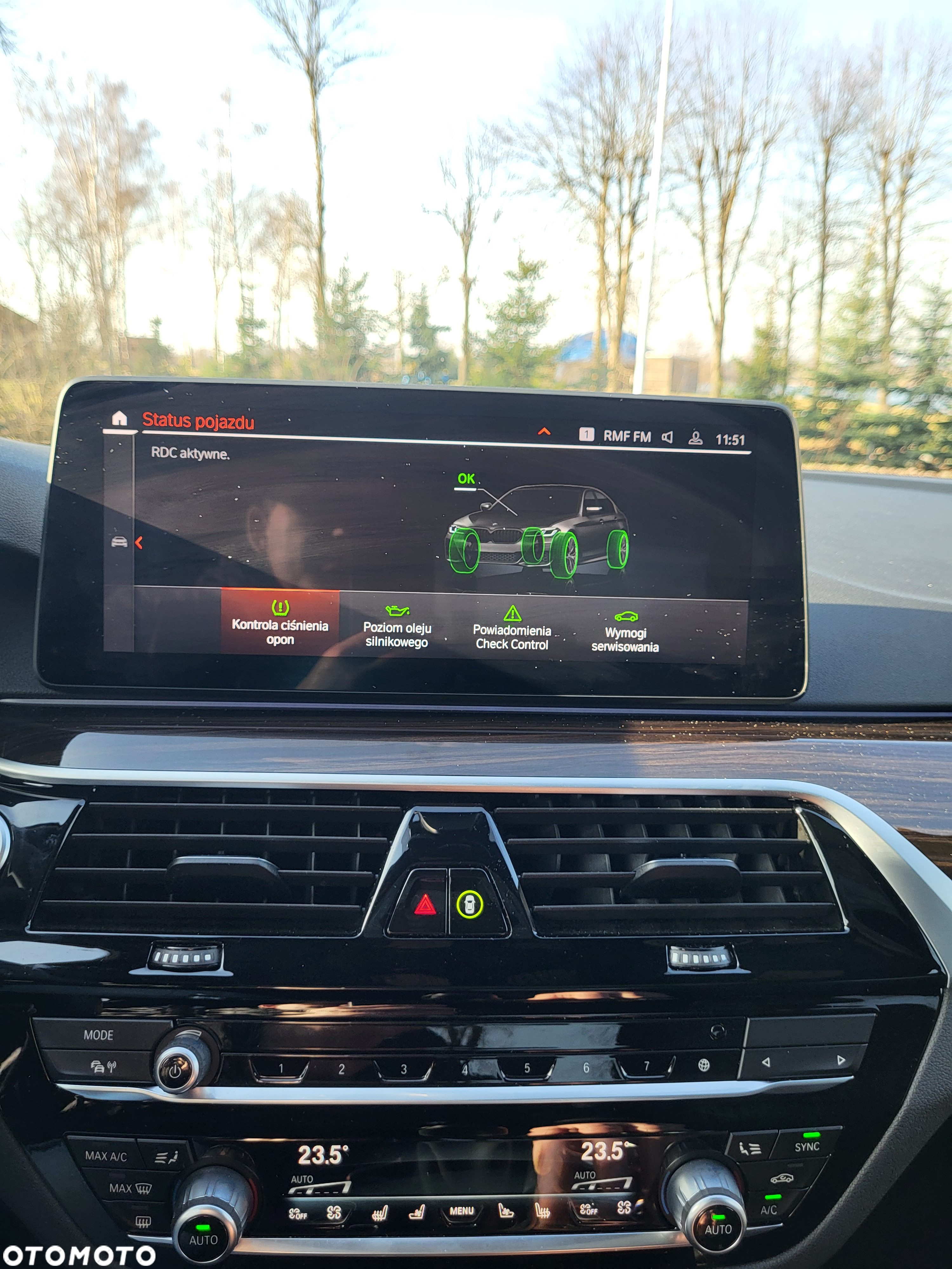BMW Seria 5 530i xDrive Sport Line - 22