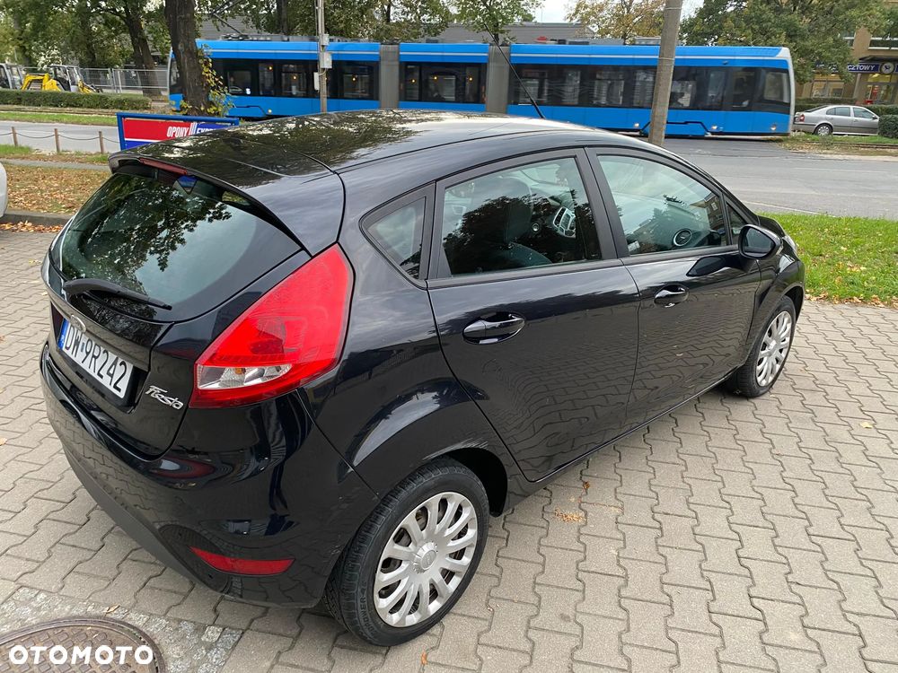Ford Fiesta - 15