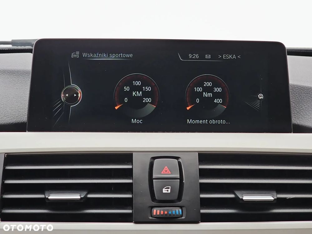 BMW Seria 3 320d Efficient Dynamics - 26