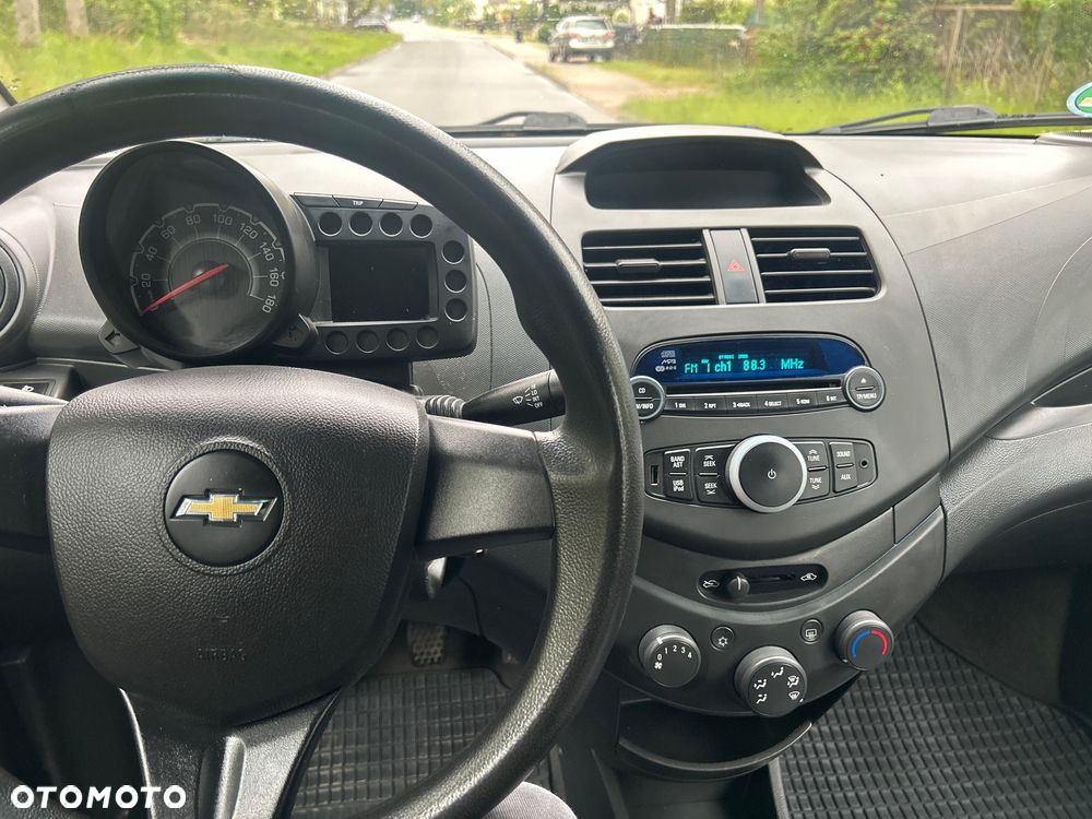 Chevrolet Spark 1.0 LS - 12
