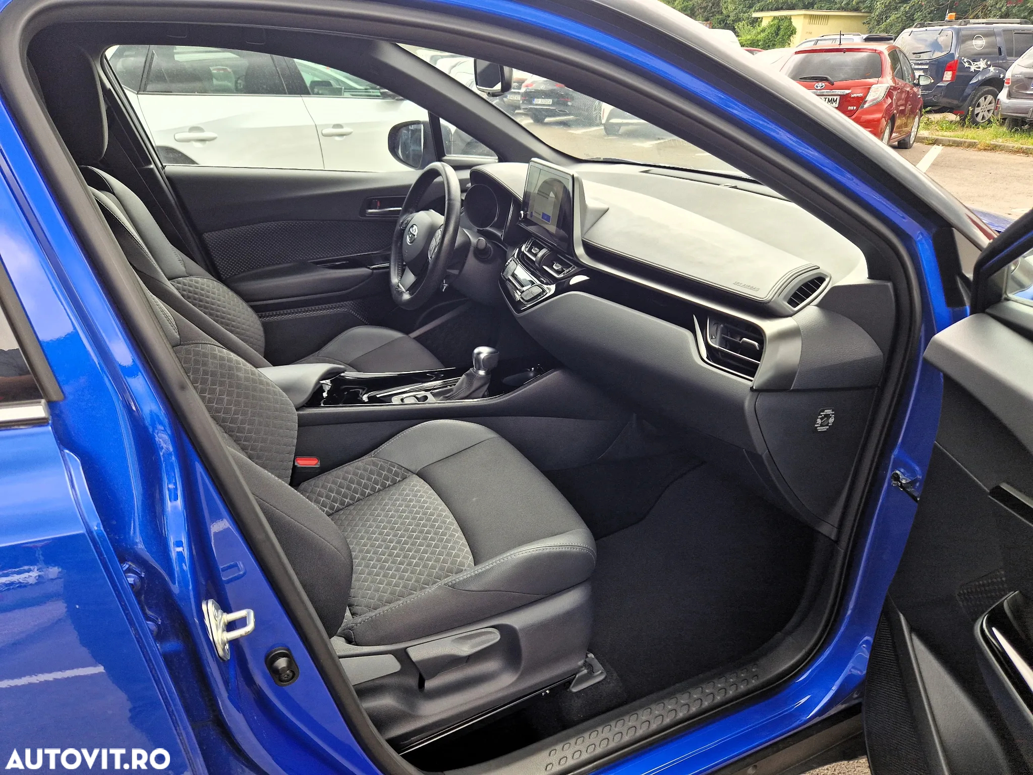 Toyota C-HR 1.8 HSD 122 CP 4x2 CVT C-ult Style bi-tone - 2