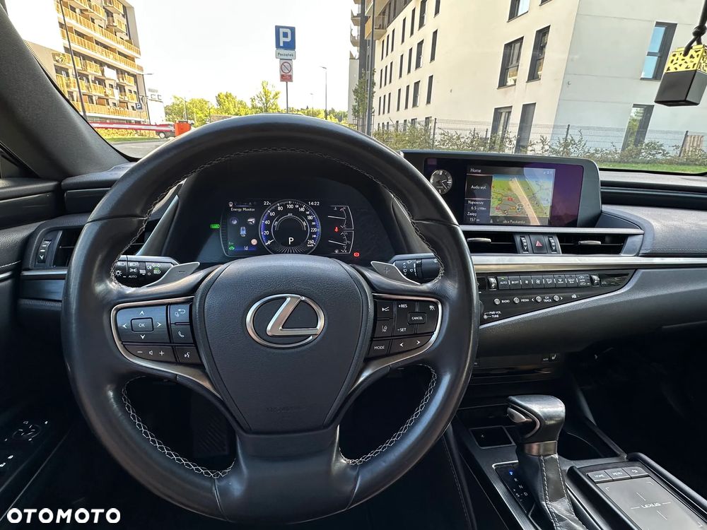 Lexus ES 300h - 7