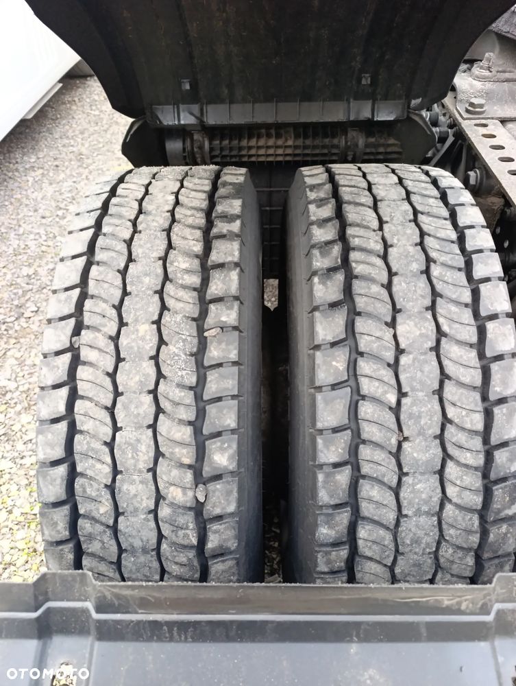 Mercedes-Benz Actros - 17