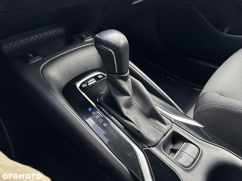 Toyota Corolla 1.8 Hybrid Comfort - 27