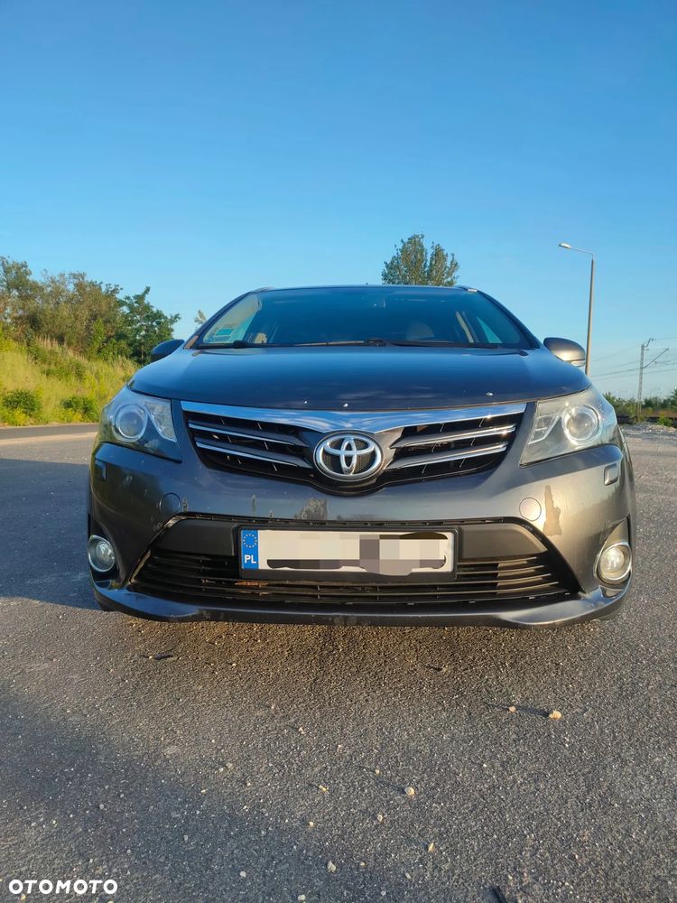 Toyota Avensis 2.0 D-4D Premium - 15