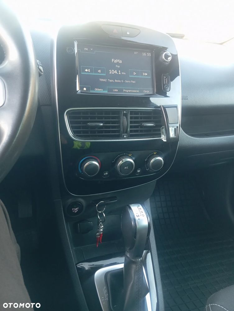 Renault Clio - 8