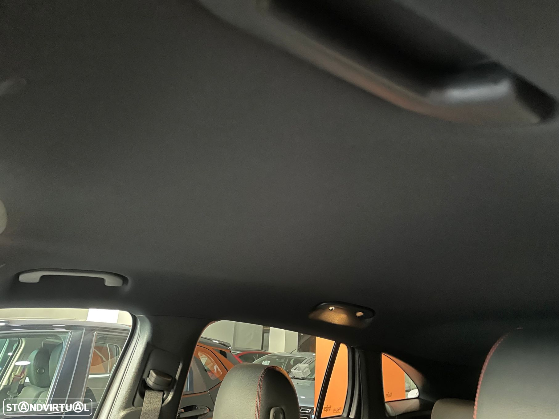 Mercedes-Benz GLA 180 d AMG Line - 28