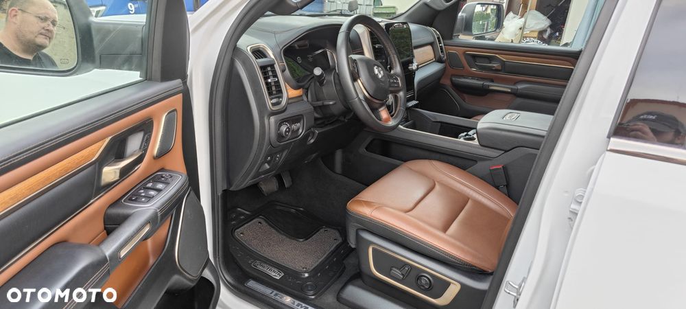 RAM 1500 5.7 Crew Cab Longhorn - 24
