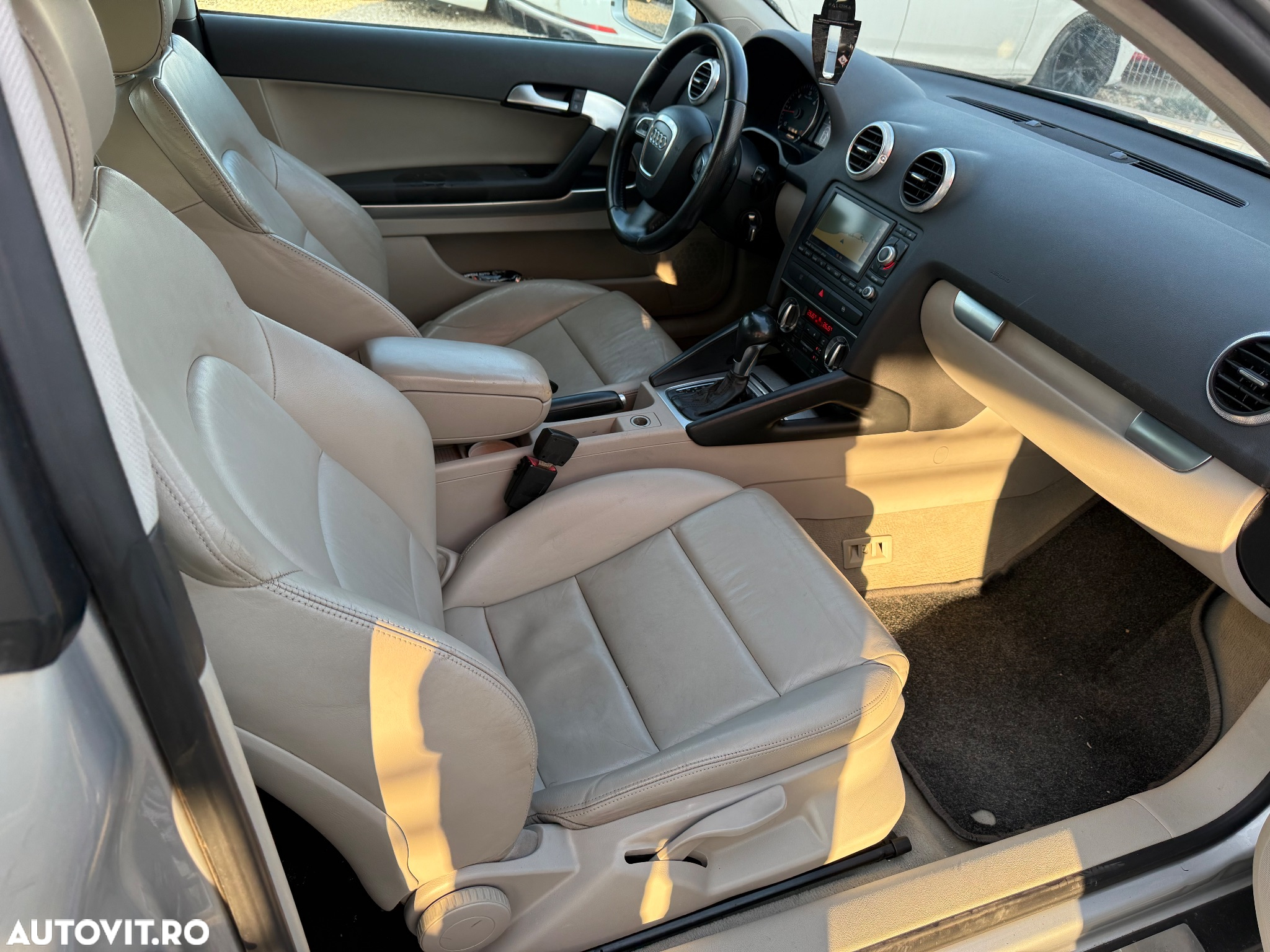 Audi A3 2.0 TDI DPF (DSG) S tronic Attraction - 8